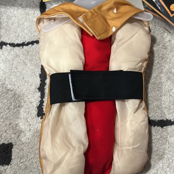 NWT Hotdog Outfit For Cat Or Dog - Picture 3 of 6